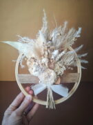 Tambour en bambou orné de fleurs séchées et stabilisées