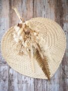 Eventail en bambou orné de fleurs séchées - Pax – Image 7