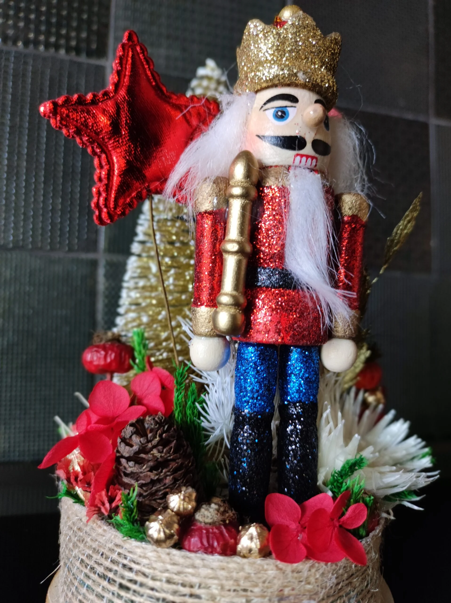 Cloche de fleurs séchées Noël, Casse-Noisette - Trépak – Image 35