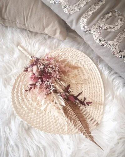 Eventail en bambou orné de fleurs séchées - Pax