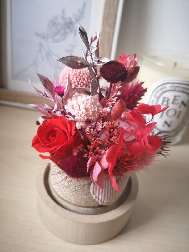 Cloche de fleurs séchées - Pluie de roses – Image 15