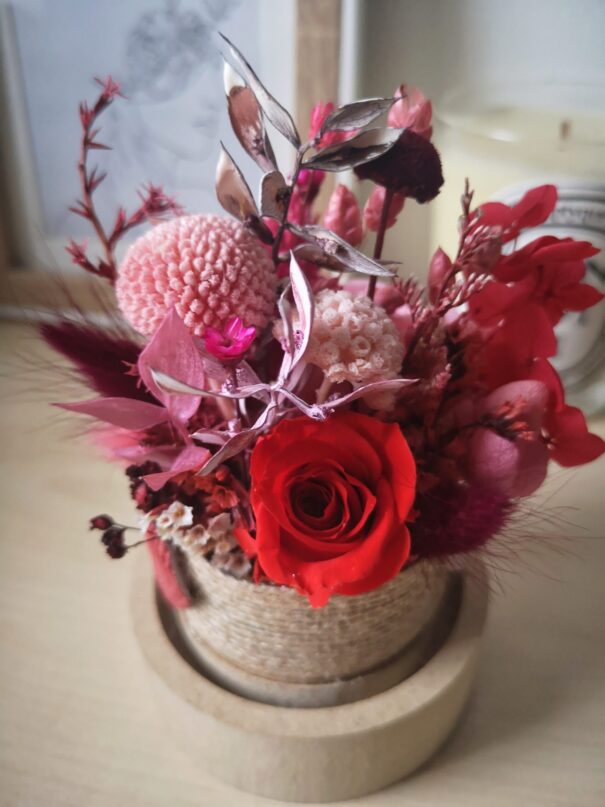 Cloche de fleurs séchées - Pluie de roses – Image 24