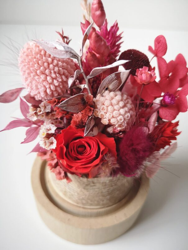 Cloche de fleurs séchées - Pluie de roses – Image 4
