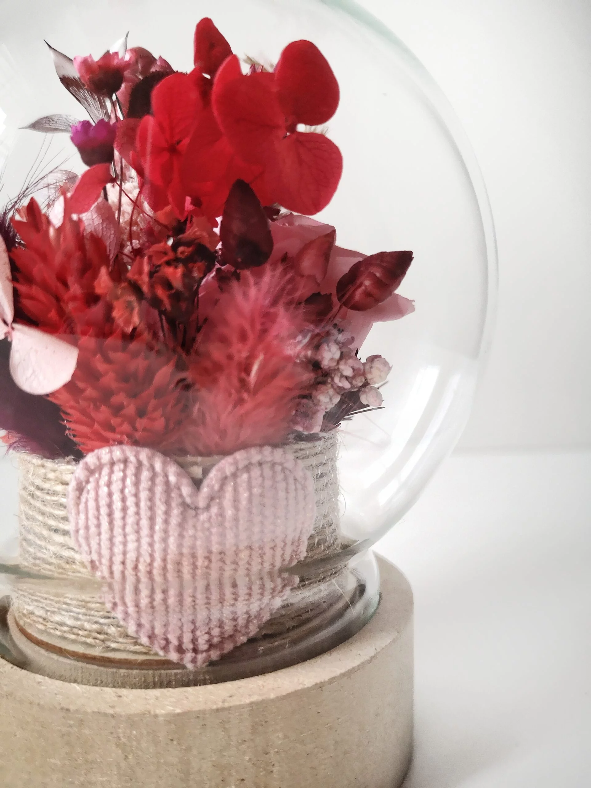 Cloche de fleurs séchées - Pluie de roses – Image 17