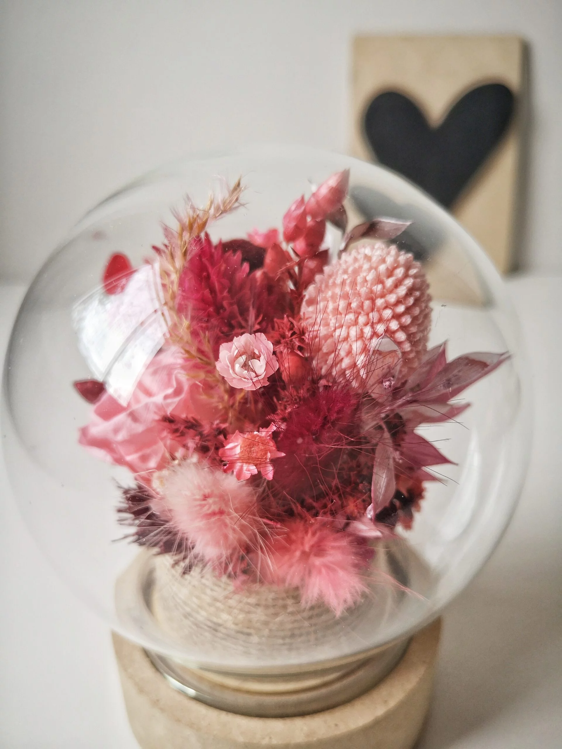 Cloche de fleurs séchées - Pluie de roses – Image 5
