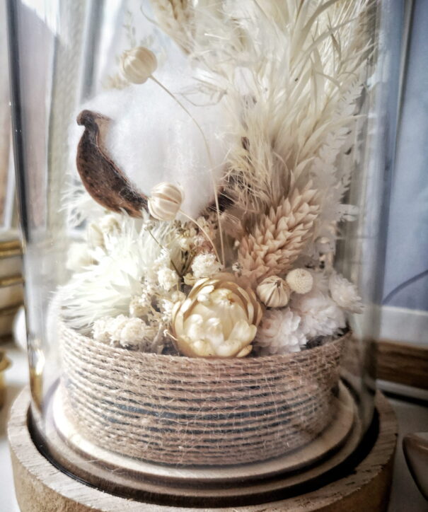 Cloche de fleurs séchées blanche – “Galathée” – Image 8