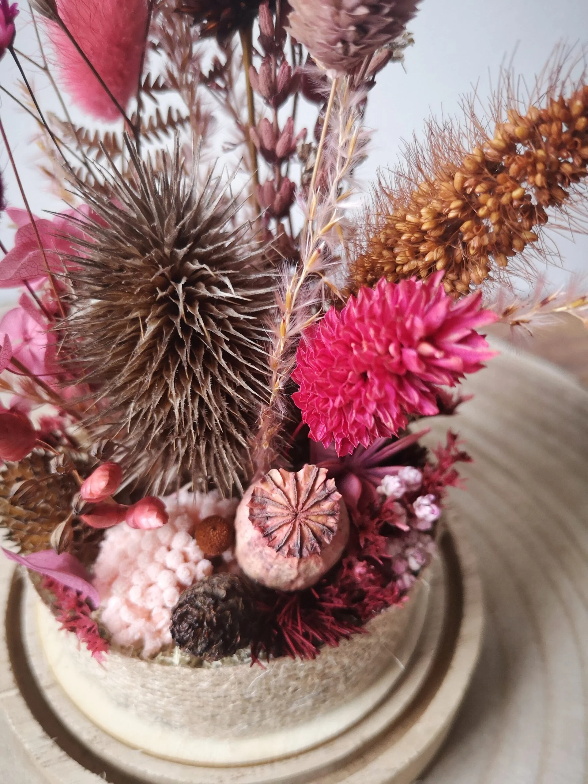 Cloche de fleurs séchées Rose et Marron – “Galathée” – Image 9