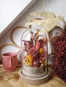 Cloche de fleurs séchées Rose/Moutarde - "Galathée" – Image 7