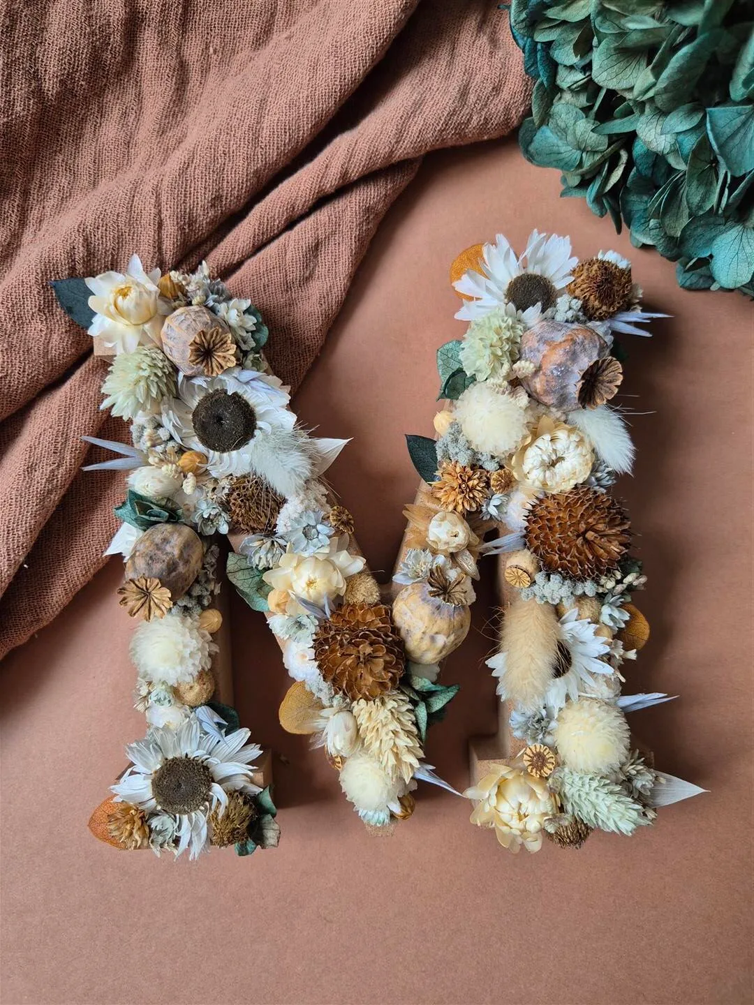 Lettre fleurie en bois, initiale en fleurs séchées sur mesure - "Floréal" – Image 17