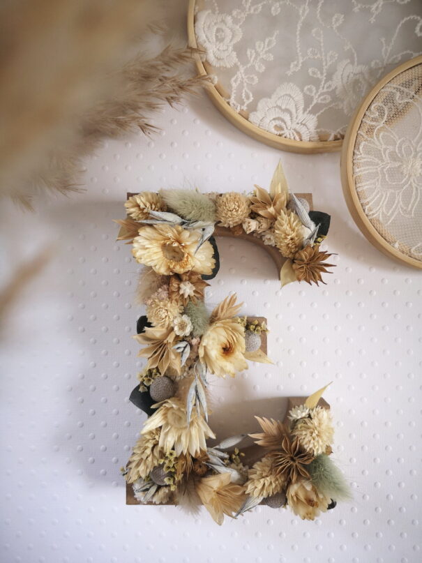 Lettre fleurie en bois, initiale en fleurs séchées à personnaliser - "Floréal" – Image 12