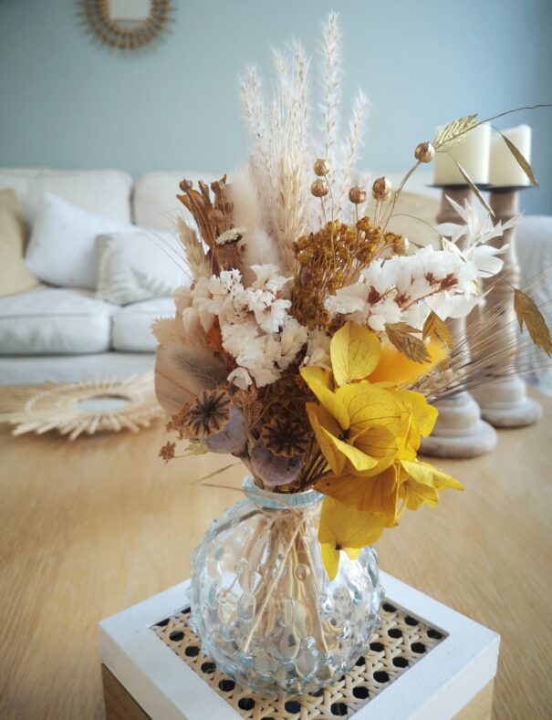 Petit bouquet de fleurs séchées Jaune, blanc et doré – Image 2