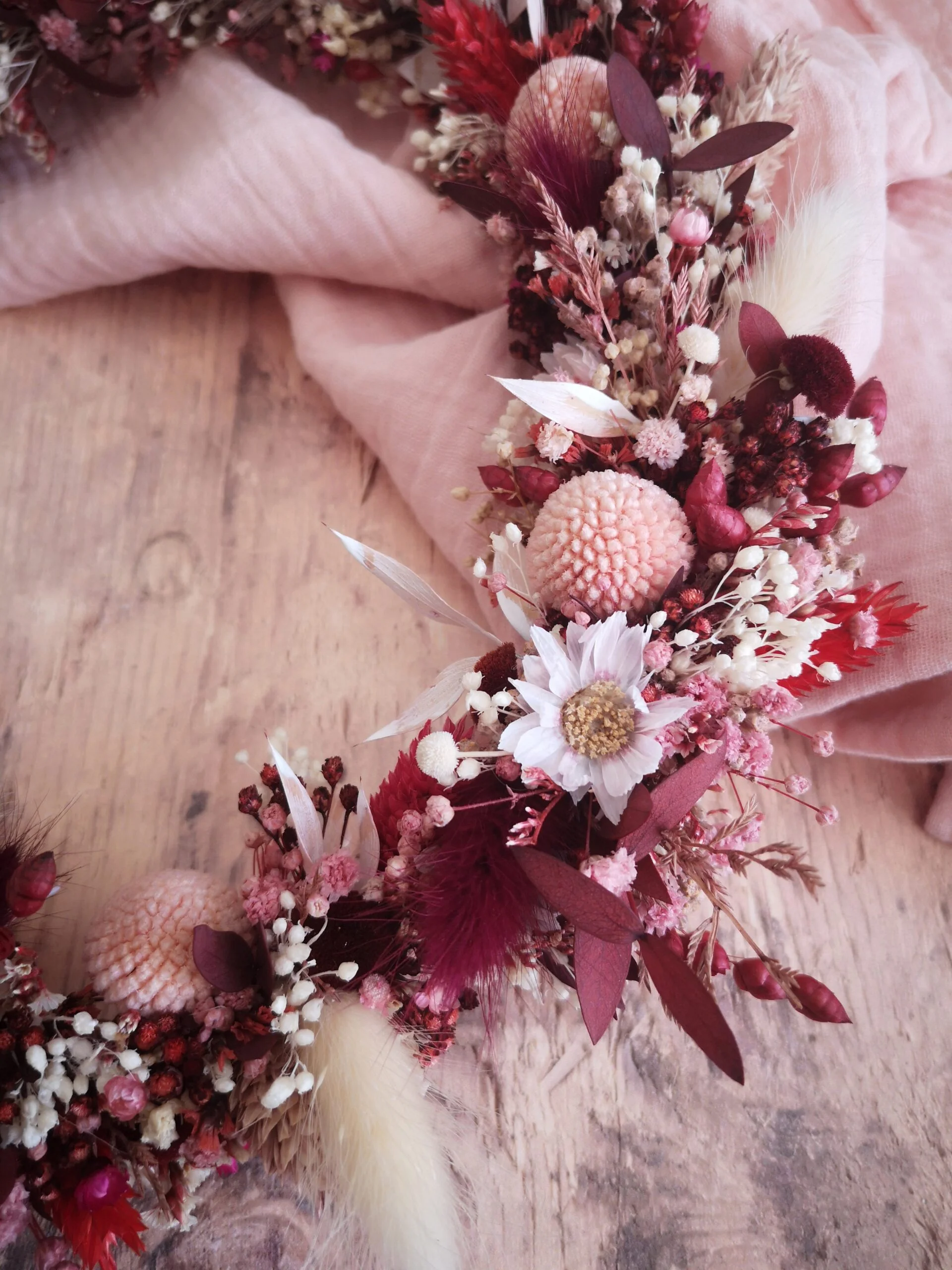 Couronne de fleurs séchées Rose, rouge, crème - "Printania" – Image 3