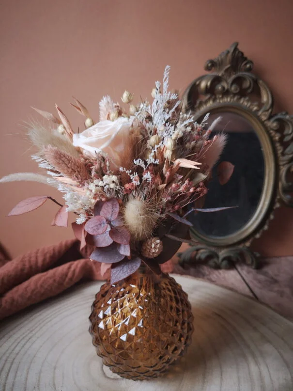 Petit bouquet de fleurs séchées pêche, crème, brun avec vase - "Primavera" – Image 4