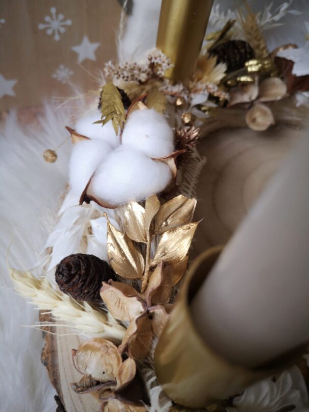 Couronne de l'avent en fleurs séchées à poser – Image 7