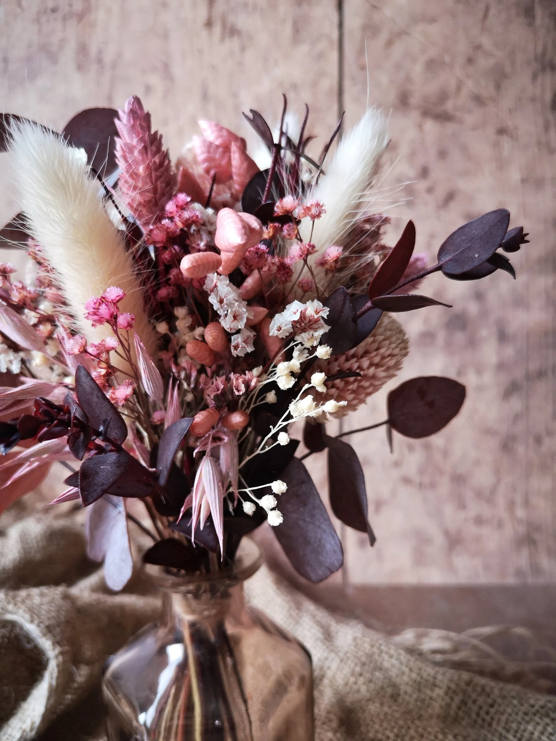 Petit bouquet de fleurs séchées rose, bordeaux et crème avec vase - “Primavera” – Image 6
