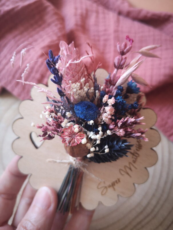 Aimant mini bouquet de fleurs séchées sur support en bois (cadeau pour nounou) – Image 11