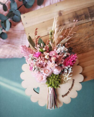 Aimant mini bouquet de fleurs séchées sur support en bois (cadeau pour nounou)