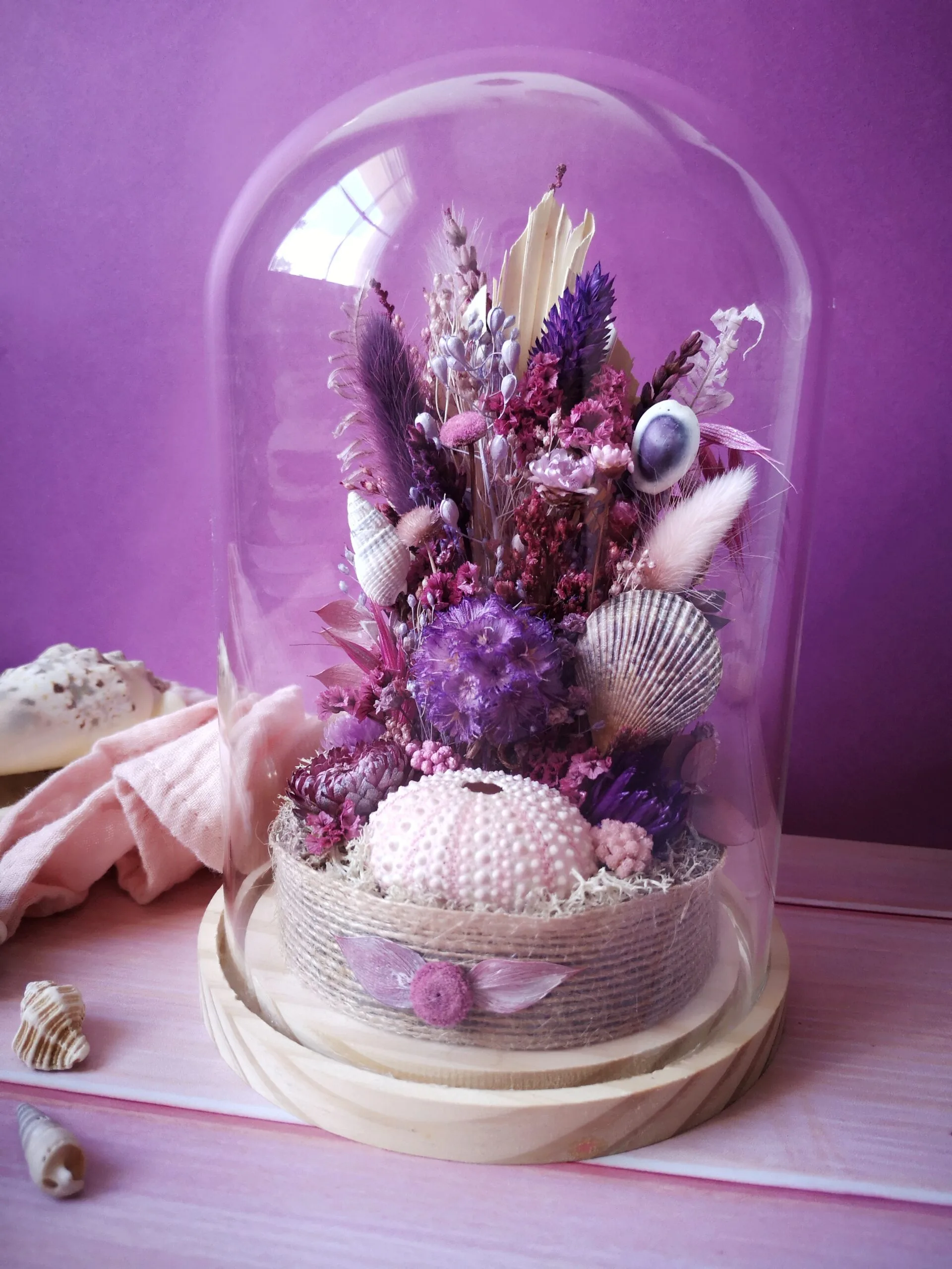 Fleurs séchées sous cloche en verre avec coquillages - "Fleurs des Sables" – Image 12