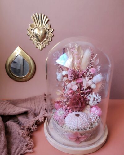Fleurs séchées sous cloche en verre avec coquillages - "Fleurs des Sables"
