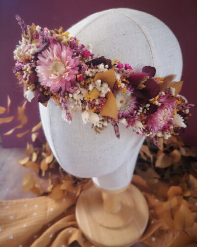 Couronne de tête en fleurs séchées pour mariée, témoins ou invitée : une création 100% fait main, en France par Rose Mai.