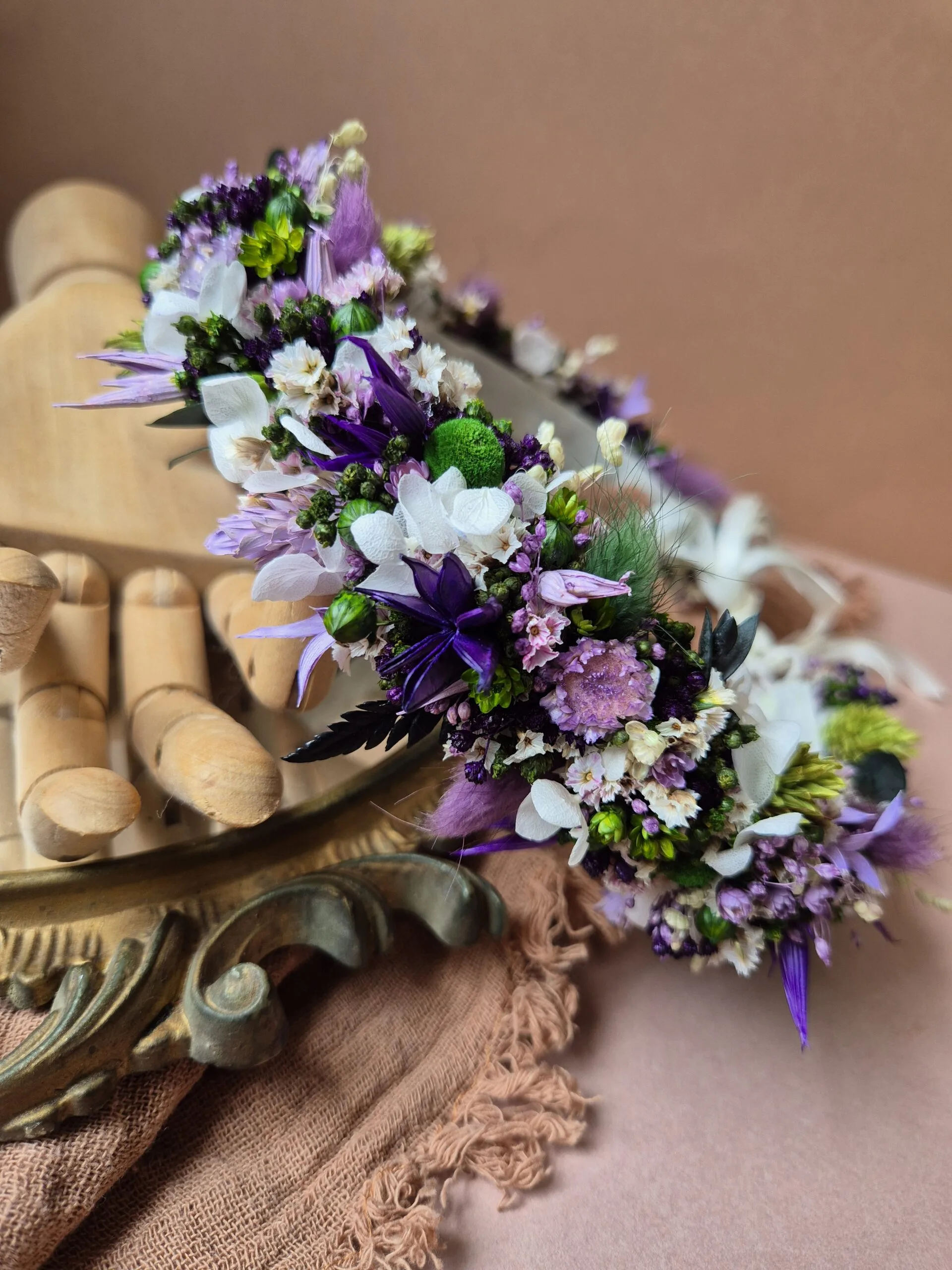 Couronne de tête en fleurs séchées – Image 25