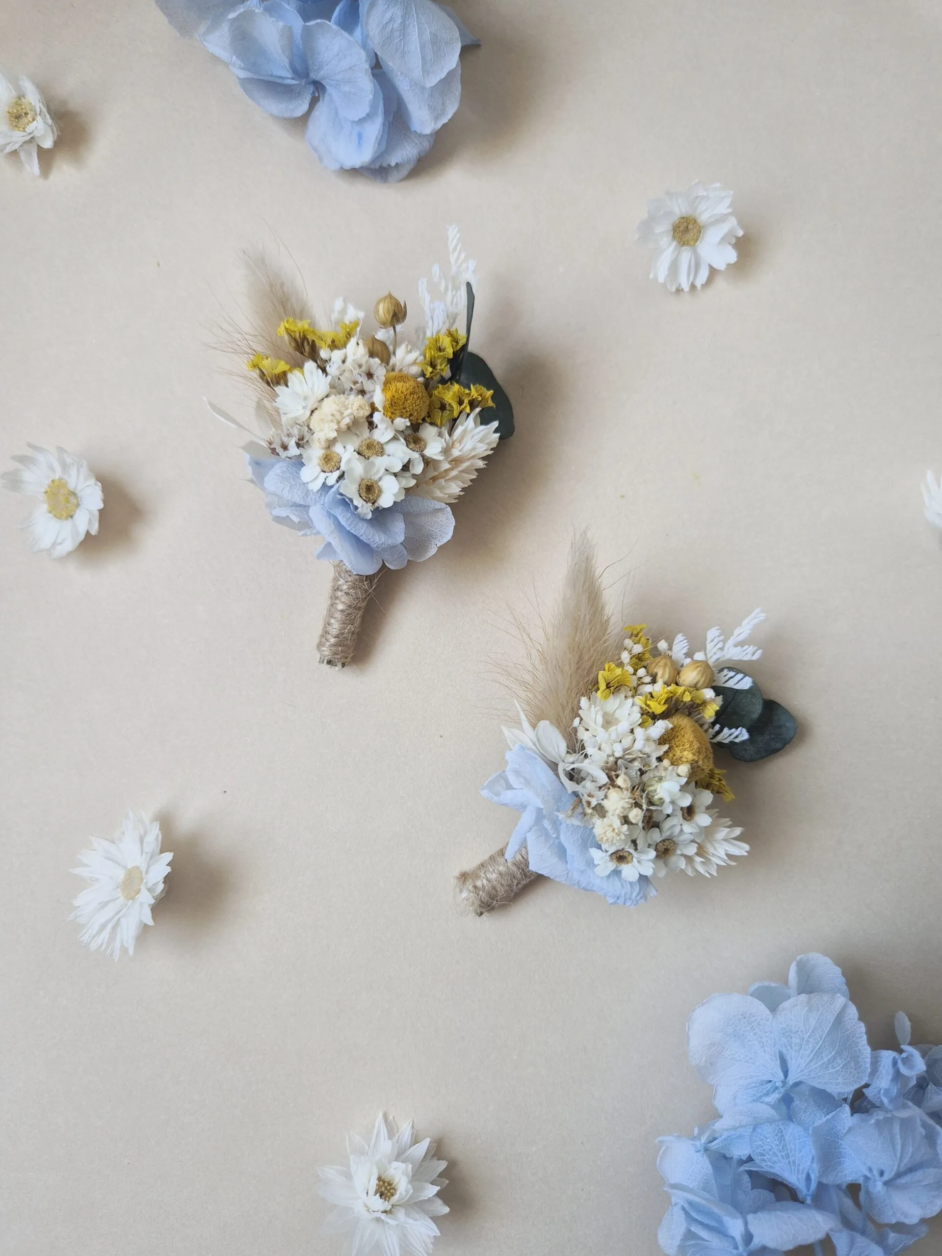 Boutonnière en fleurs séchées sur mesure - Enfants