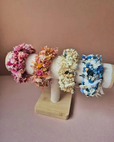 Bracelet en fleurs séchées sur mesure