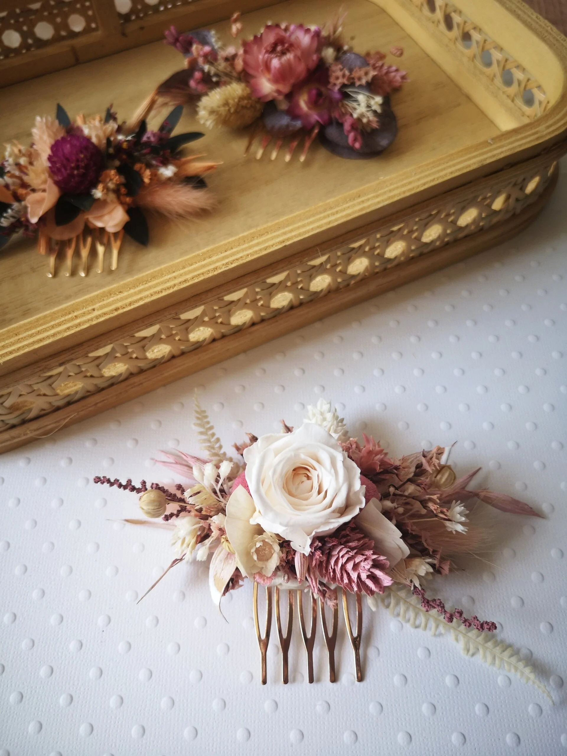 Peigne pour cheveux en fleurs séchées sur mesure – Image 8