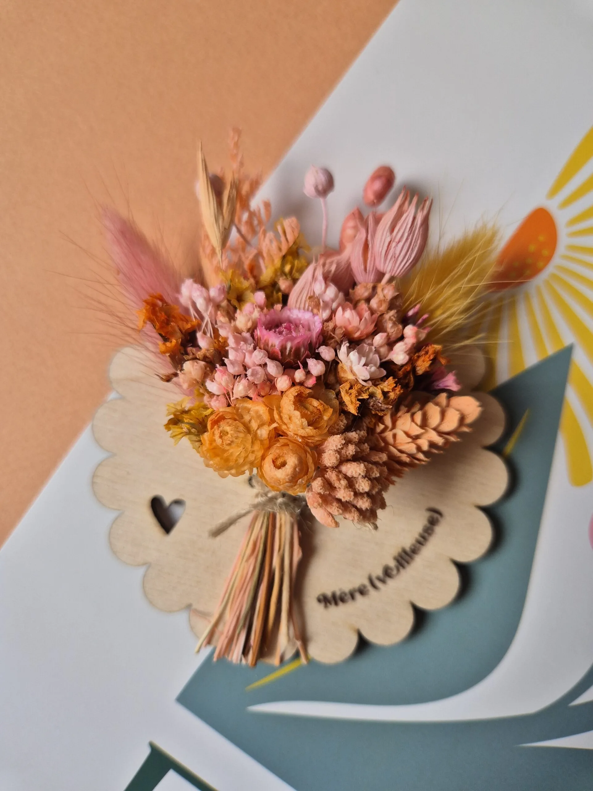 Aimant mini bouquet fleurs séchées sur support en bois (cadeau pour maman) – Image 3