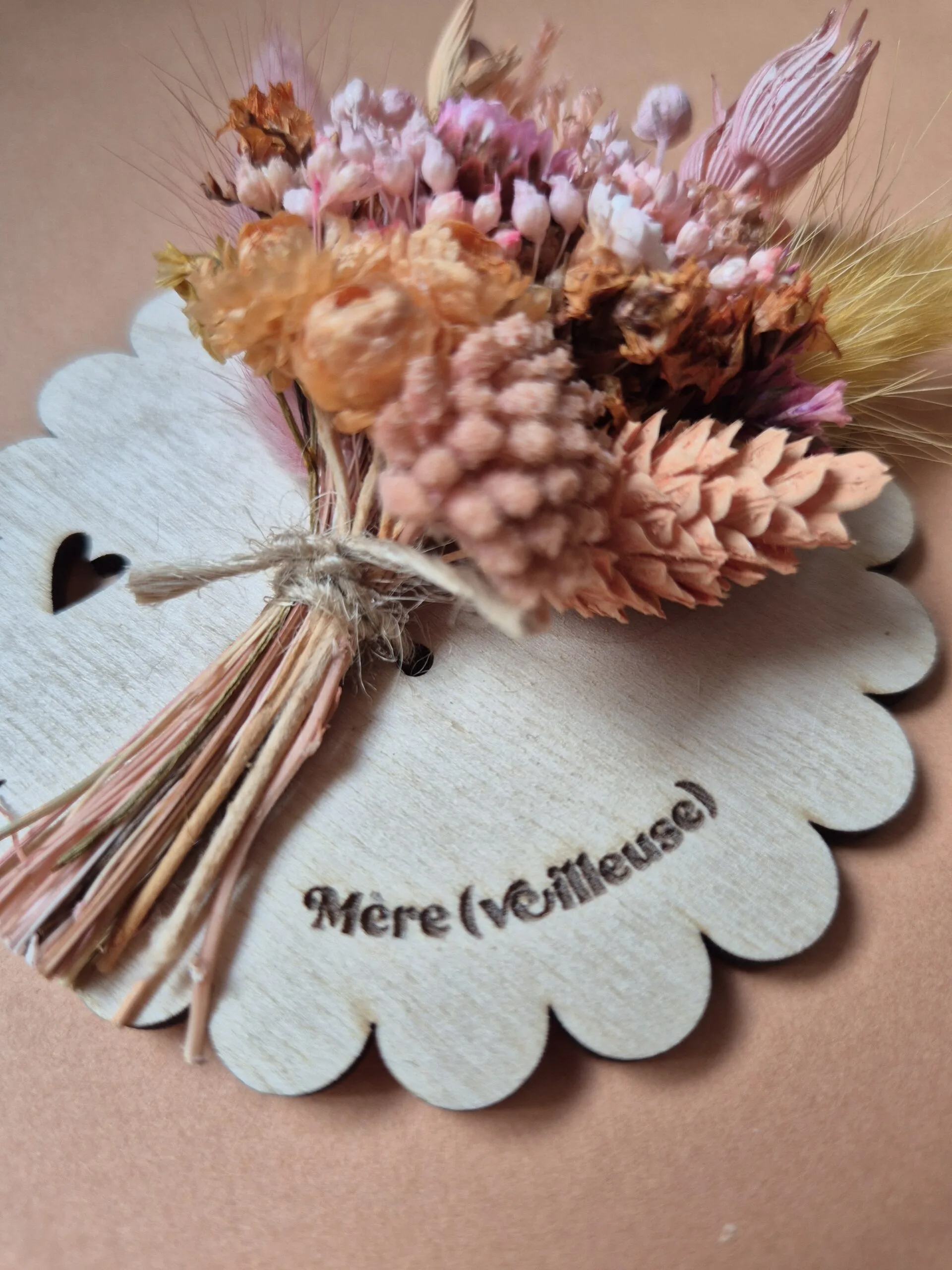 Aimant mini bouquet fleurs séchées sur support en bois (cadeau pour maman) – Image 6