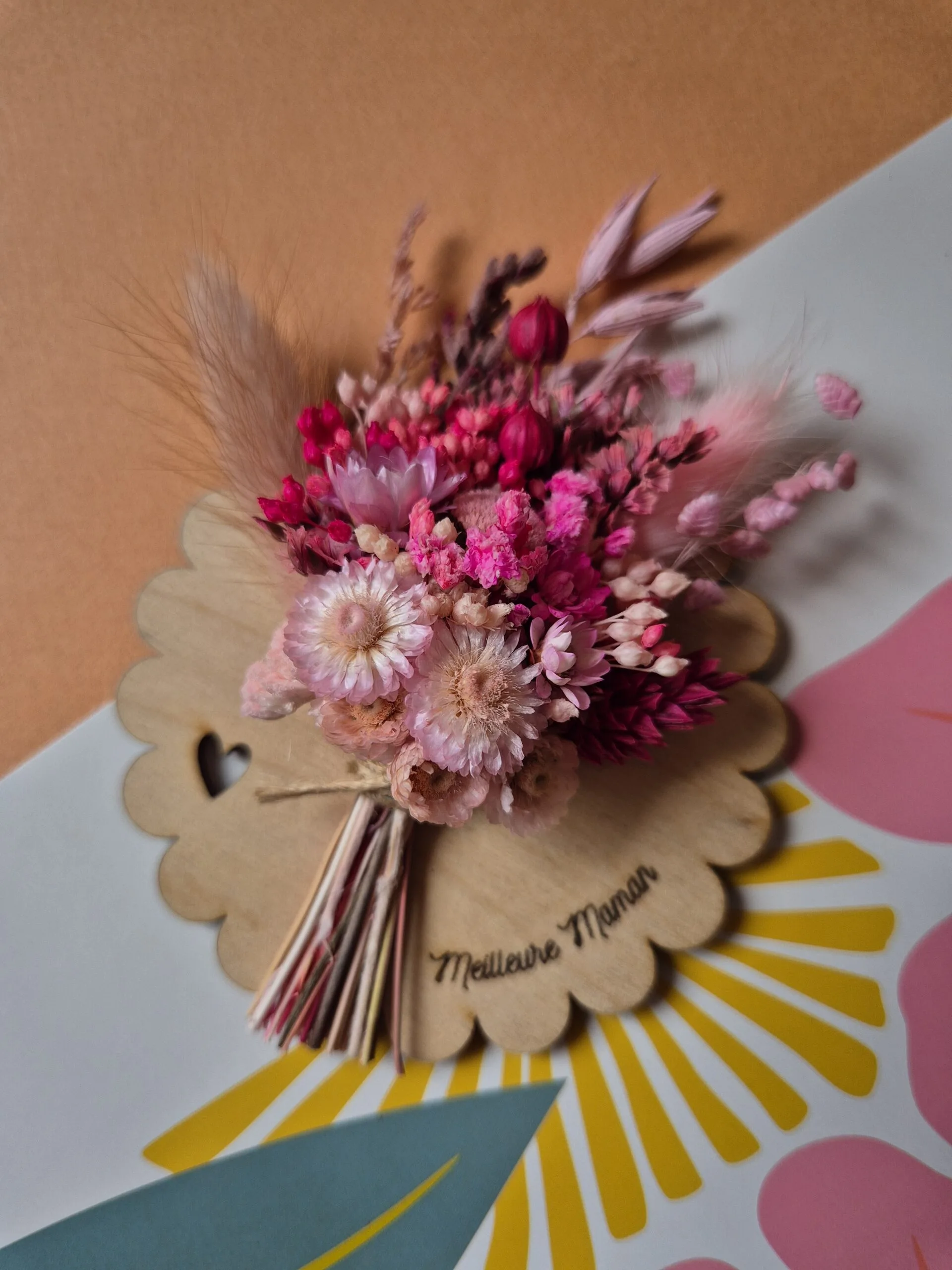 Aimant mini bouquet fleurs séchées sur support en bois (cadeau pour maman) – Image 18