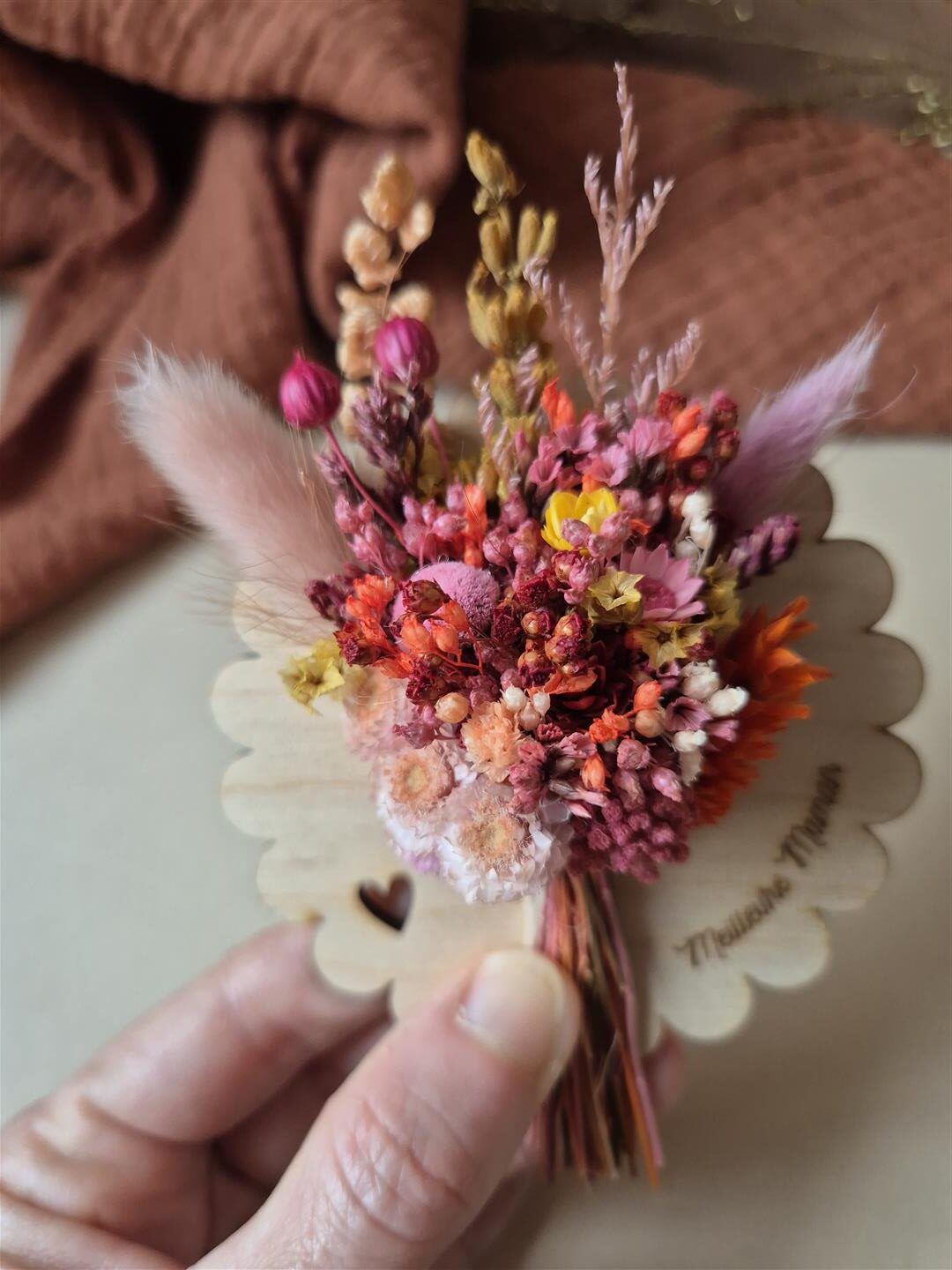 Aimant mini bouquet de fleurs séchées sur support en bois avec phrase inspirante - "Eole" – Image 10