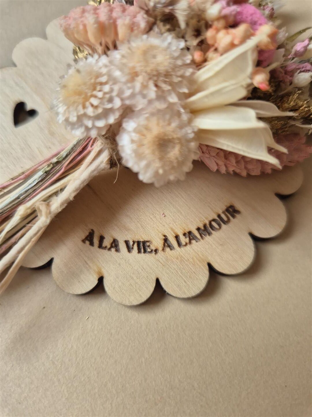 Aimant mini bouquet de fleurs séchées sur support en bois avec phrase inspirante - "Eole" – Image 12
