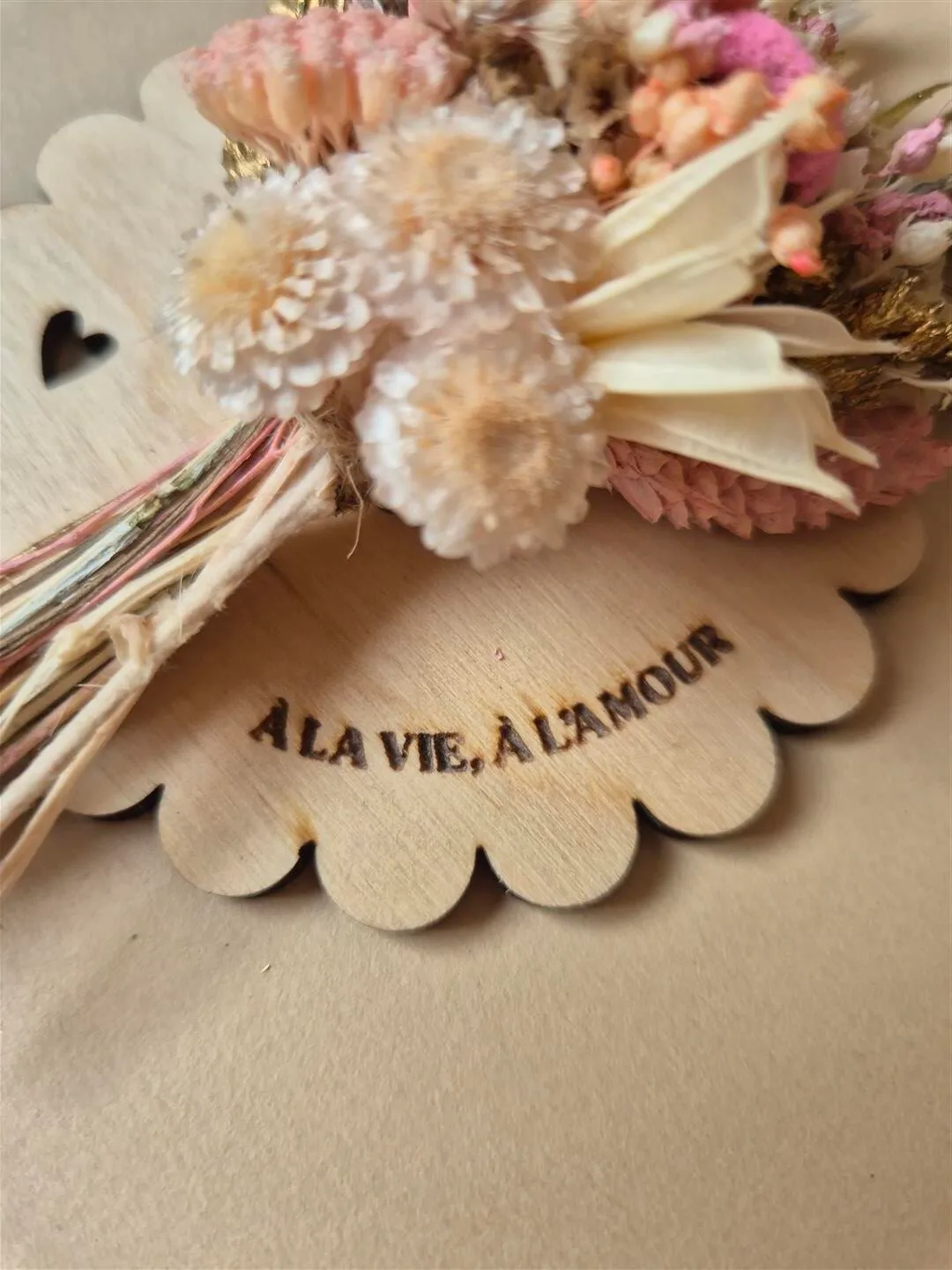 Aimant mini bouquet de fleurs séchées sur support en bois avec phrase inspirante - "Eole" – Image 12