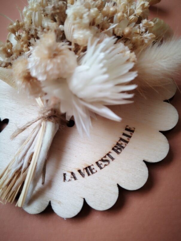 Aimant mini bouquet de fleurs séchées sur support en bois avec phrase inspirante - "Eole" – Image 16