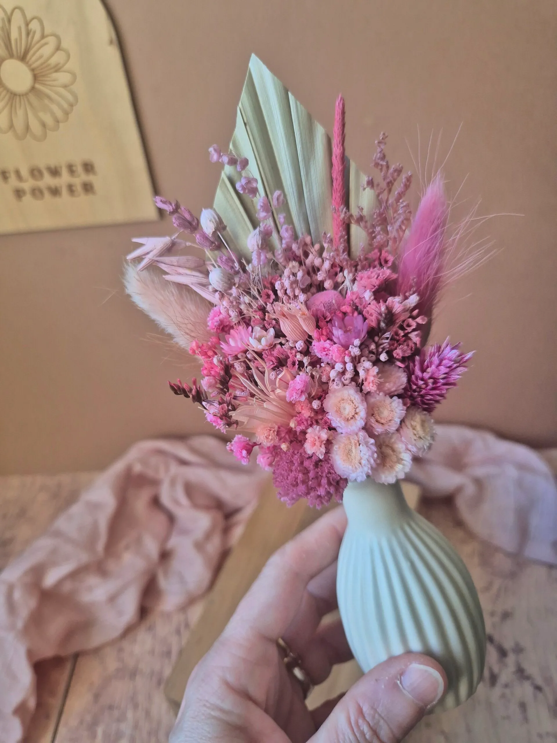 Mini bouquet de fleurs séchées avec son vase – Image 23