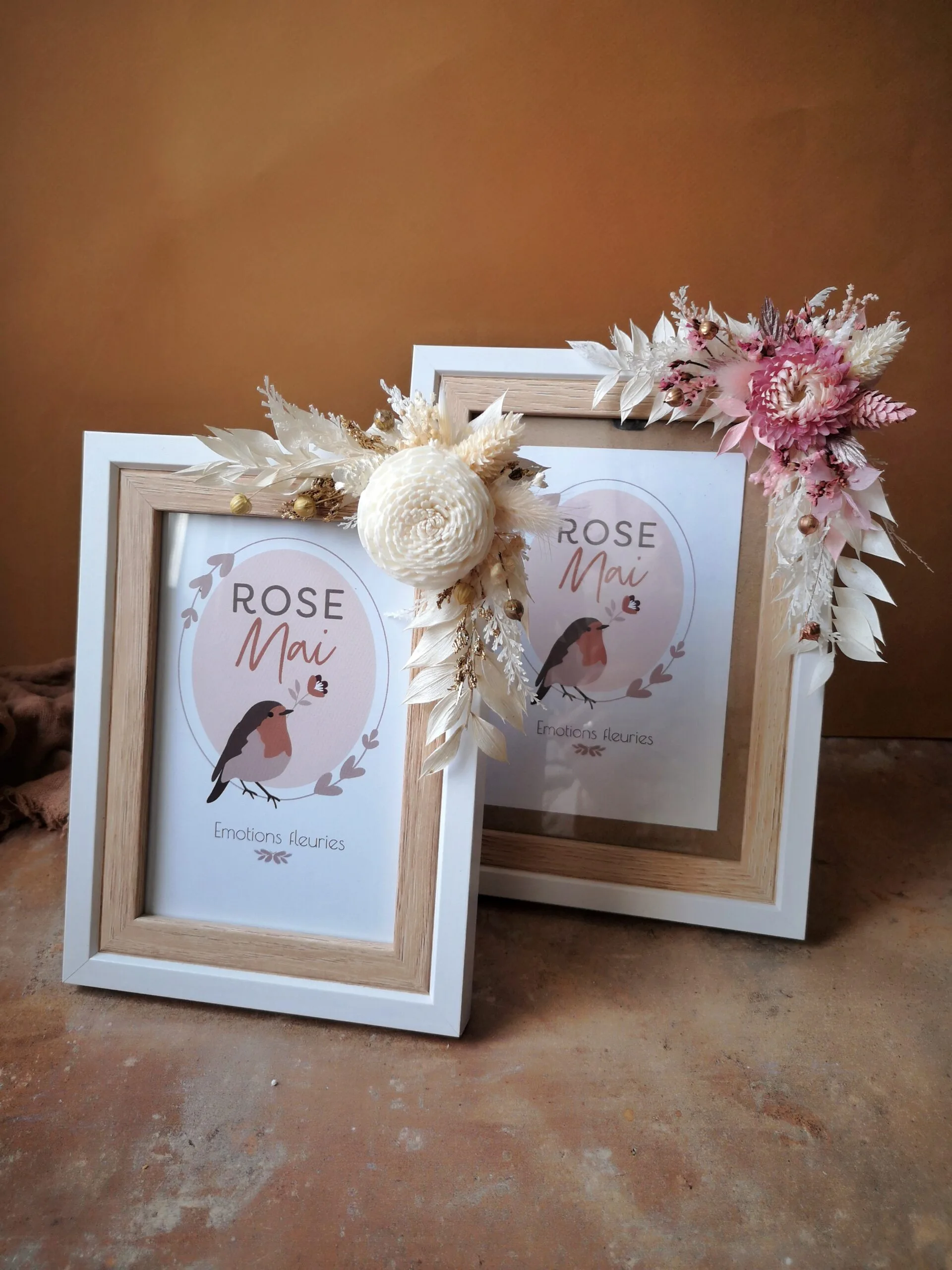 Cadre pour photo orné de fleurs séchées (plusieurs modèles)