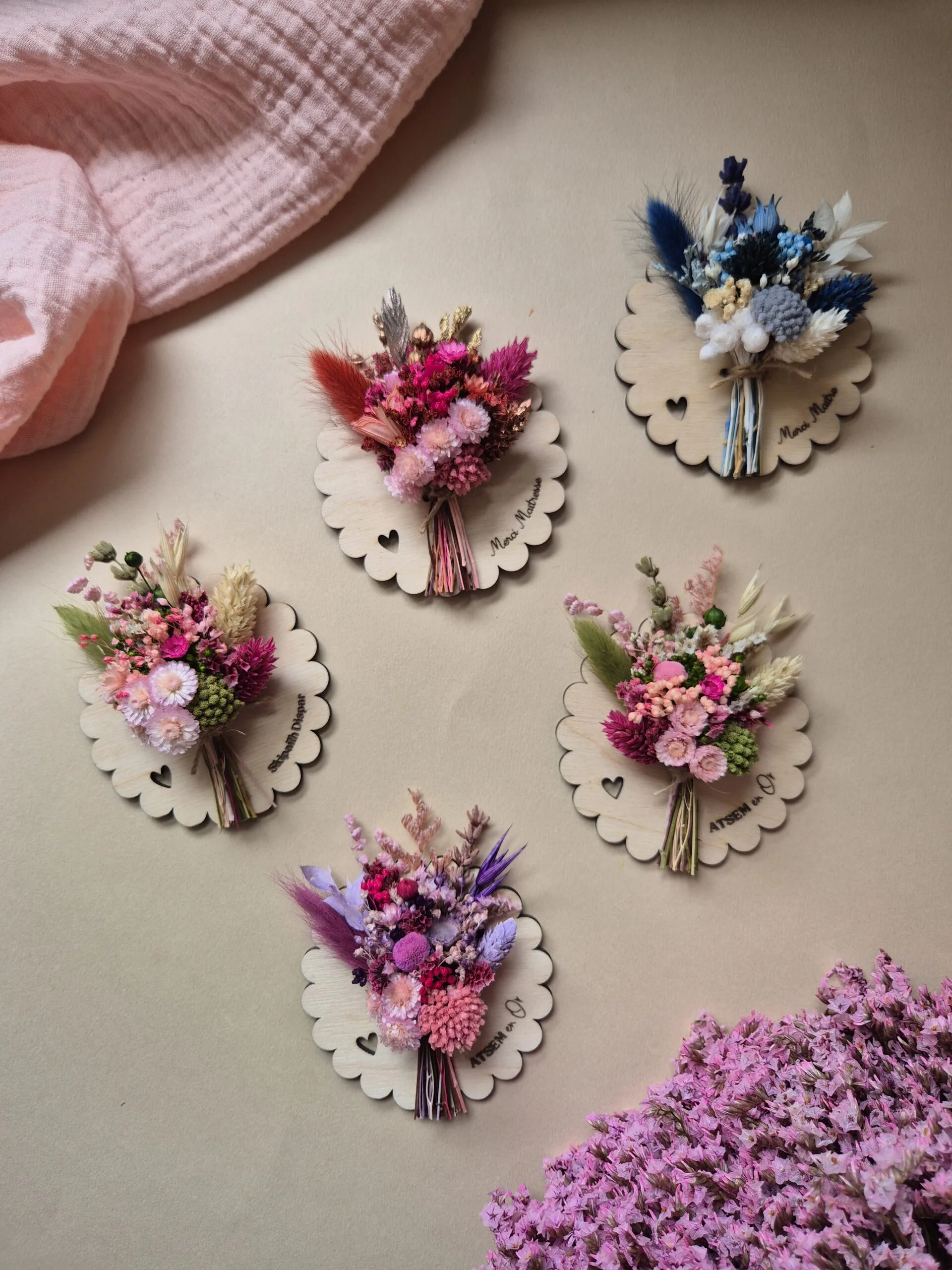 Commande de 5 aimants fleuris personnalisés