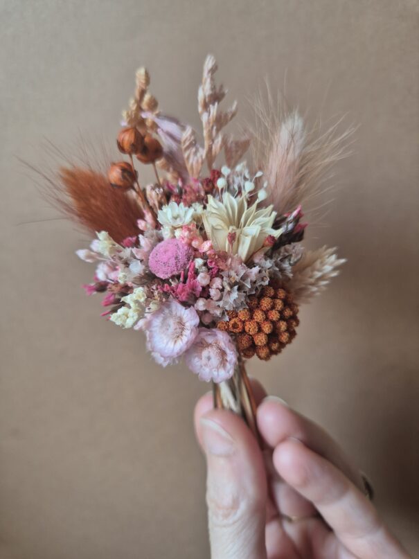Aimant mini bouquet de fleurs séchées sur support en bois (cadeau maîtresse d'école et ATSEM) – Image 5