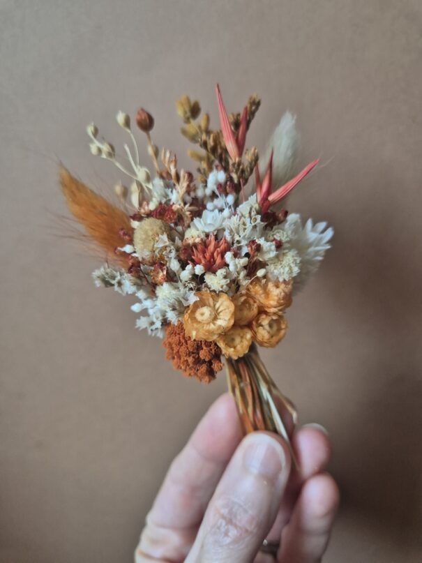 Aimant mini bouquet de fleurs séchées sur support en bois (cadeau maîtresse d'école et ATSEM) – Image 9
