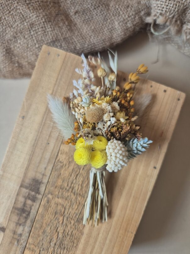 Aimant mini bouquet de fleurs séchées sur support en bois (cadeau maîtresse d'école et ATSEM) – Image 22