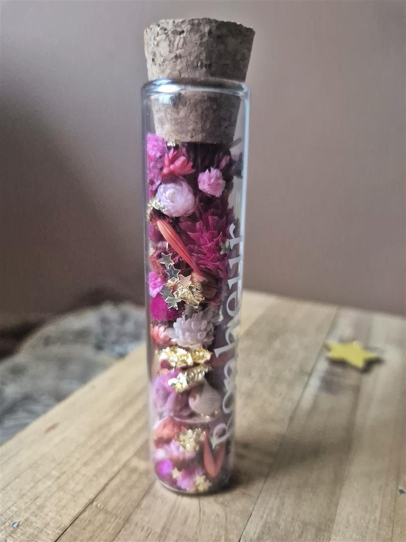 Fiole fleurie façon grigri porte bonheur – Image 5
