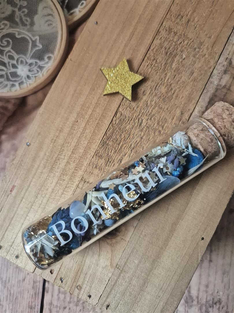 Fiole fleurie façon grigri porte bonheur – Image 17