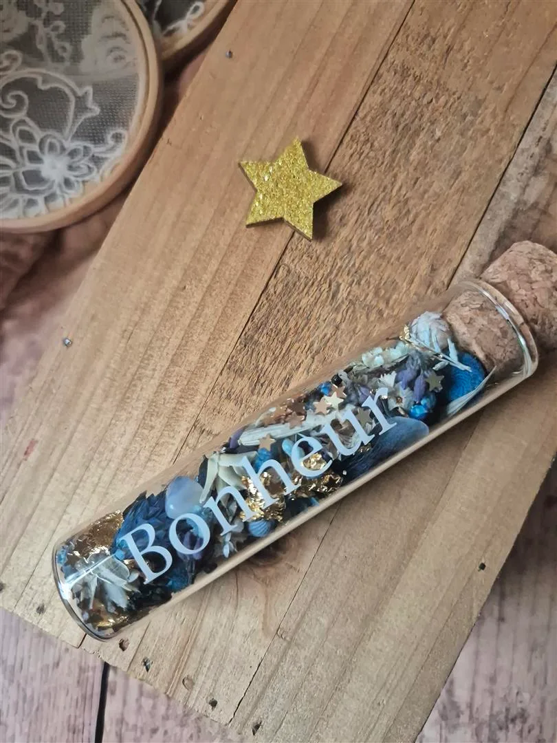 Fiole fleurie façon grigri porte bonheur – Image 17