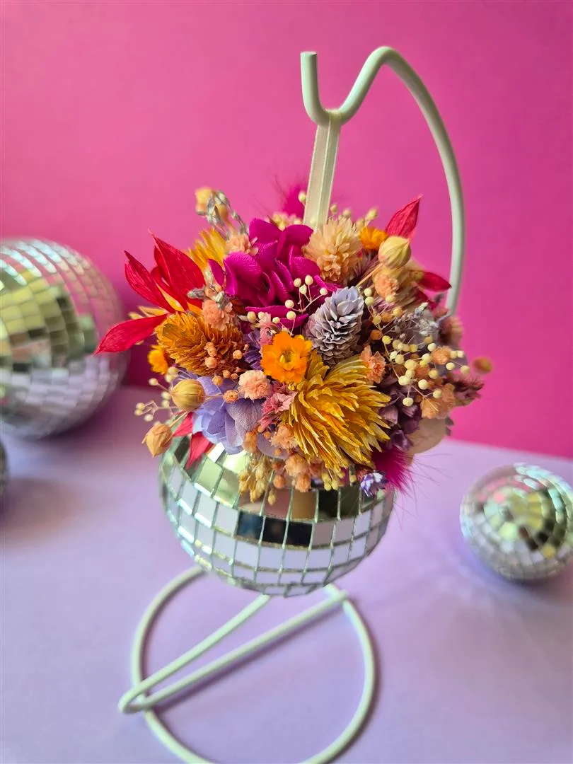 Atelier suspension boule à facettes fleurie – Image 5